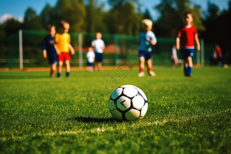足球运动的孩子图片