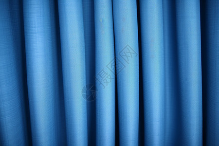 柔软的蓝色窗帘面料图片