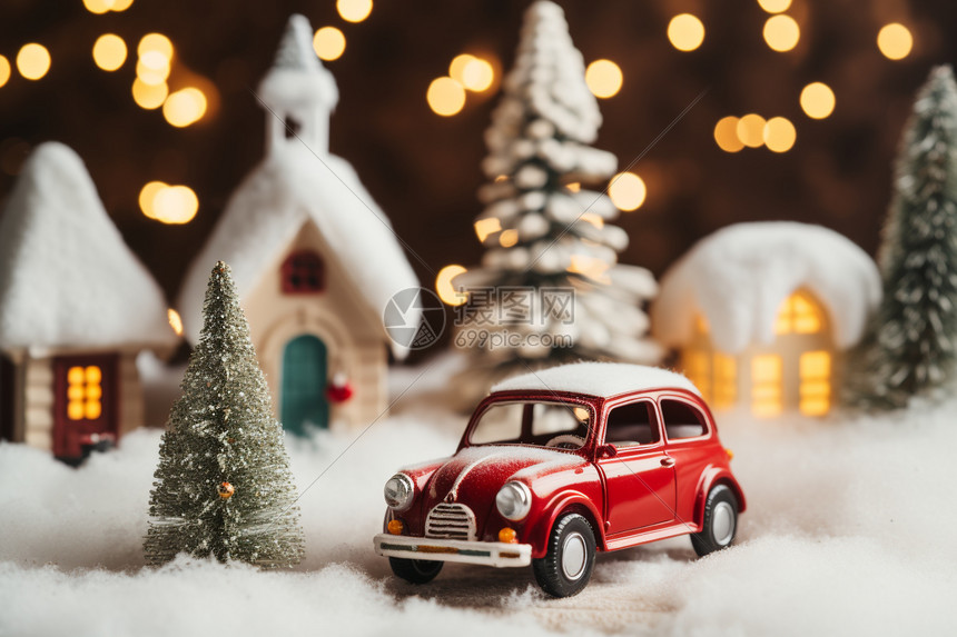 小汽车停在圣诞树下图片