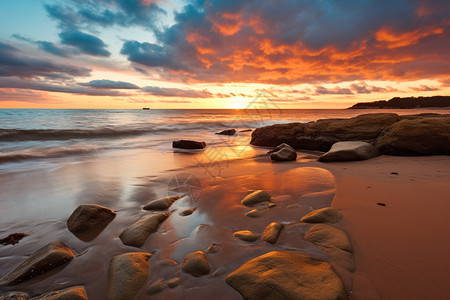 石头海滩看日出图片