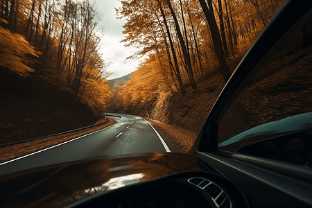 秋天道路上的汽车图片