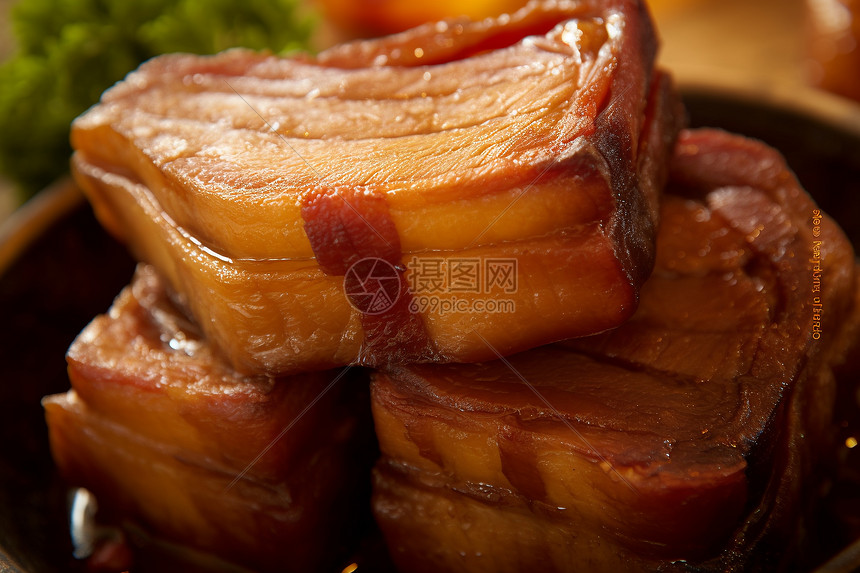 新鲜制作的红烧肉图片