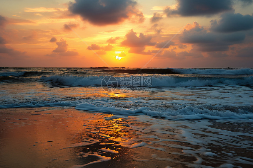 夕阳之下水天一色图片