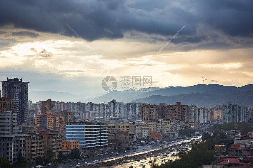 城市雨天的中午景色图片