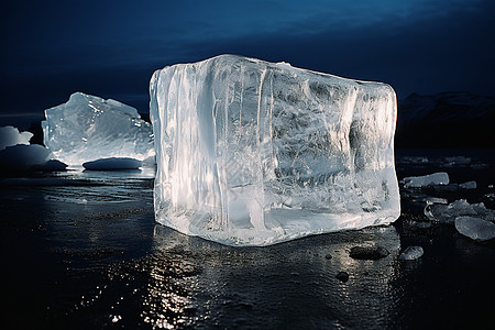 一块透明冰块图片
