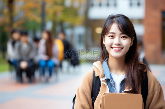 校园里的女学生图片