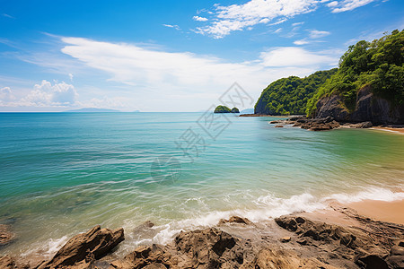 蔚蓝海水的岛屿景观图片