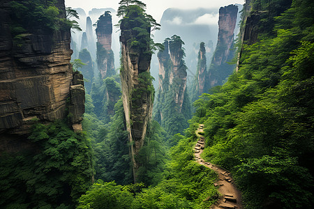 航拍的山柱风景图片