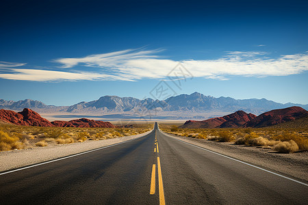 高原公路的美丽景观背景图片