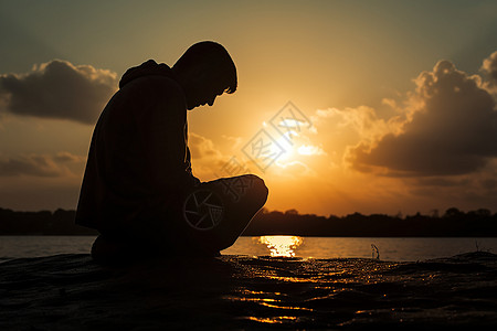 夕阳下悲伤的男子图片