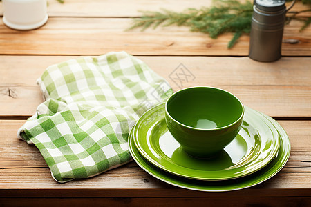 桌子上的绿色厨具图片