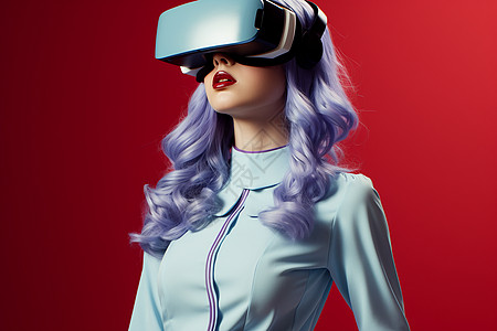 科技感VR眼镜蓝发女子图片