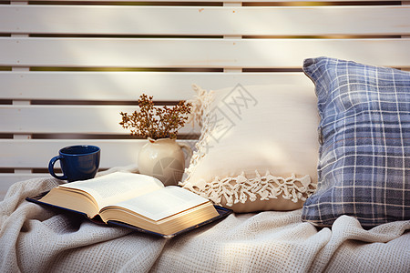 现代家具悠闲的阅读时光背景