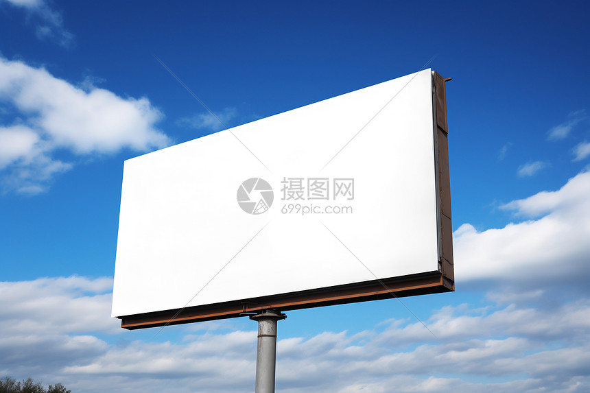 道路上的空白广告牌图片