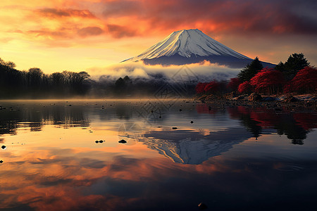 夜幕低垂中的富士山图片