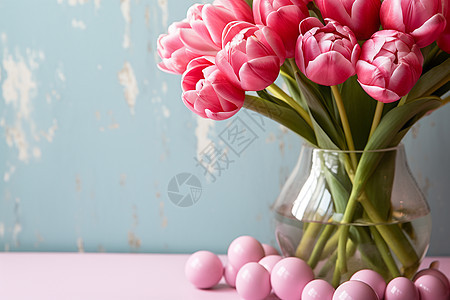 庆祝复活节的郁金香和彩蛋图片