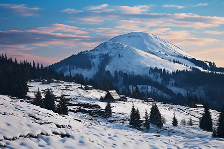 美丽的冬季雪山景观图片