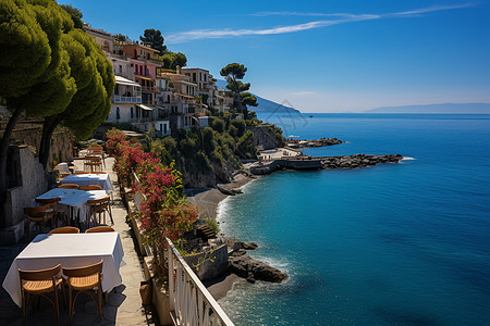 悬崖餐厅阳光下的意大利海岸背景