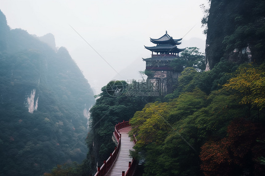 苍茫云雾中美丽自然风景图片