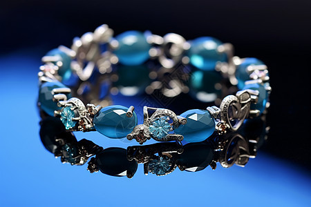 蓝色珠链手镯背景图片