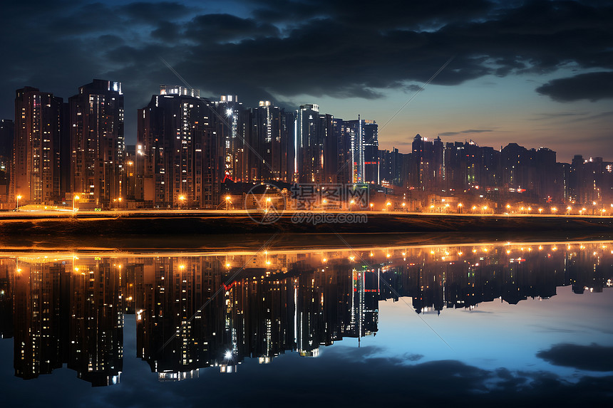 迟白夜景图片