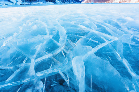 冰湖与山脉的寒冷交融背景图片