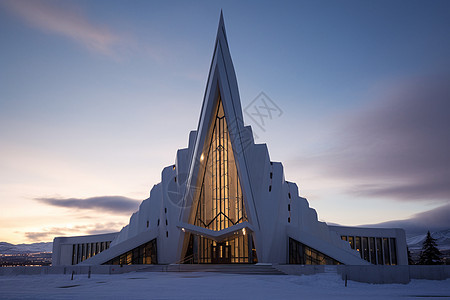 北极光下的神圣建筑图片