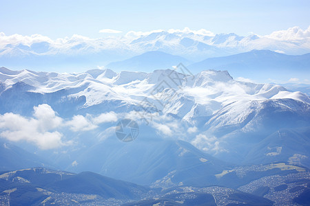 雪峰飞过山川万象图片