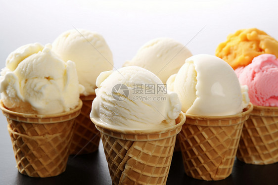 一组冰淇淋甜筒图片