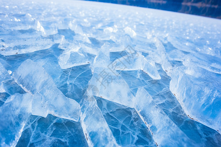 蓝色漂浮的冰块图片