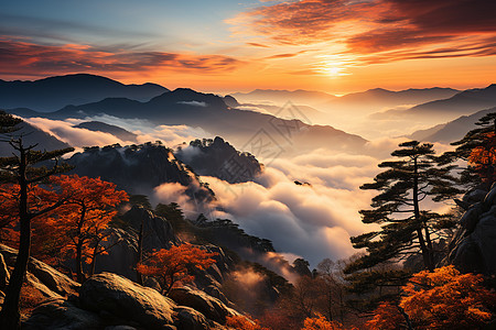 夕阳下的山脉图片