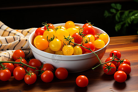 美味多汁的番茄水果图片