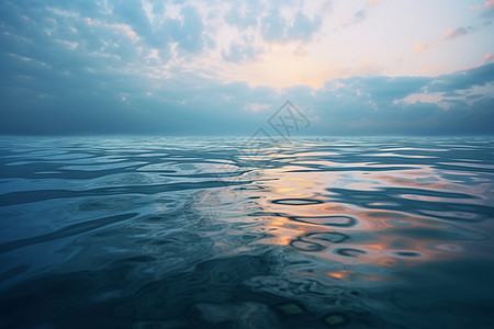 晨曦中水波荡漾的海洋景观图片