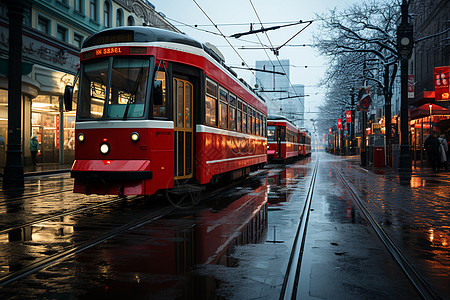 雨中行驶的有轨电车图片