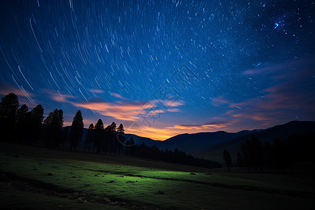 夜空下的草原山林高清图片