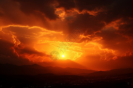 夕阳余晖下的山脉背景