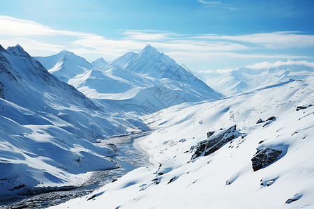 冰雪覆盖的壮丽山脉背景图片
