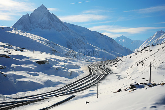 冬日雪山景色图片