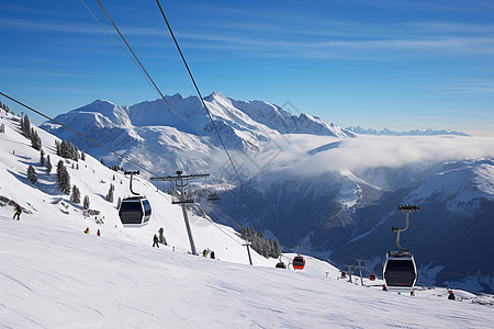 山谷中的滑雪场图片