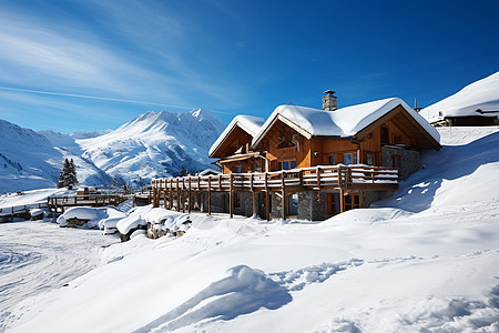 山中小屋冬山中的小房子背景