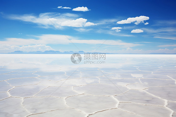 奇特景观的的茶卡盐湖图片