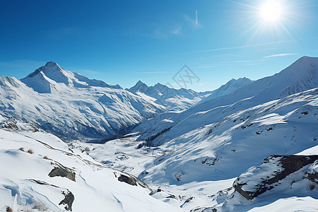 美丽的雪山景观图片