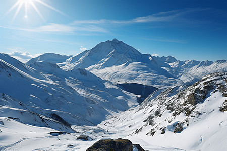 冰雪皑皑的雪山景观图片