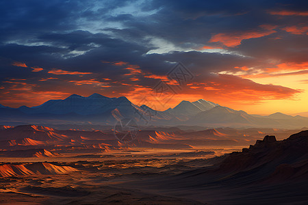 日落时分的沙漠景观图片