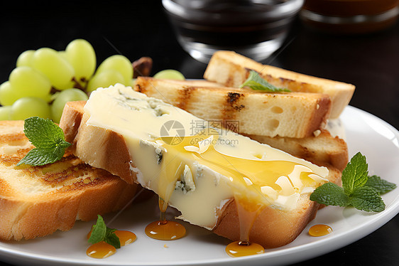 美食蓝纹奶酪与面包图片