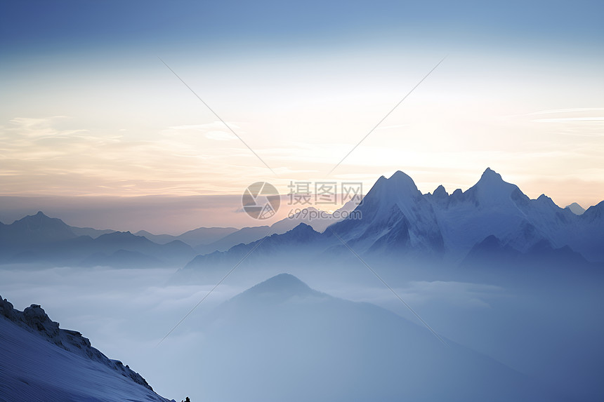 风景优美的冬日山谷日出景观图片