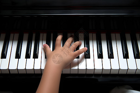 小手弹奏钢琴图片