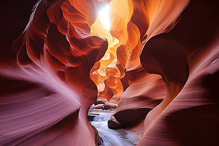 映光流畅的自然峡谷图片