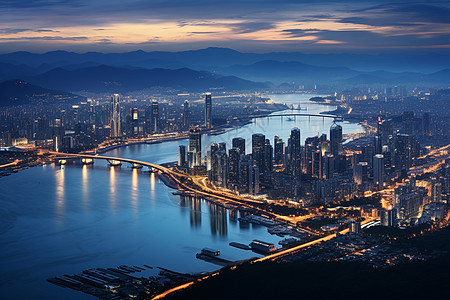 阳光下蜿蜒的河流夜幕下的都市背景