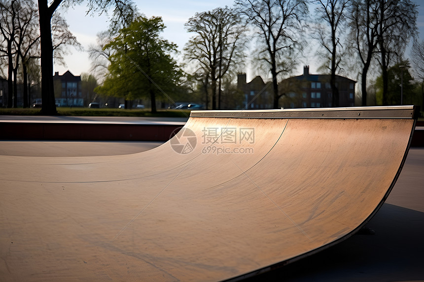 公园的滑板场图片
